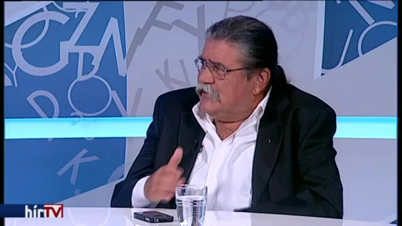 Főszerkesztők klubja – Nem merültek alá!