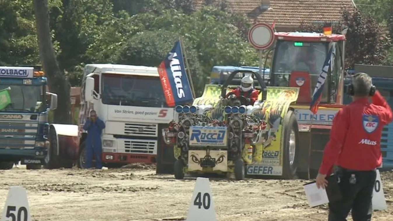 Traktorverseny a Hajdúsági Expón