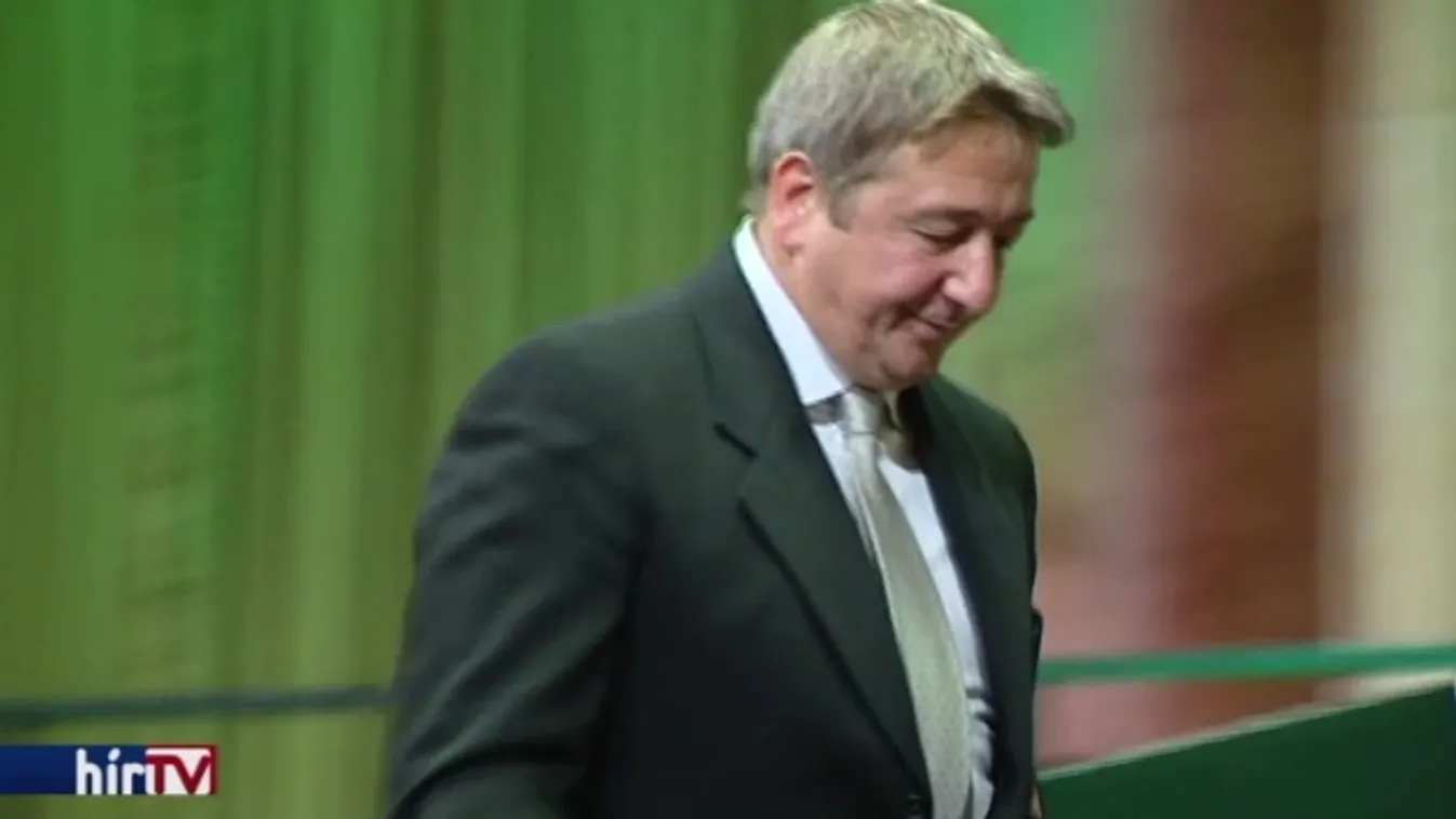 Kerényi a legnagyobbak közé emeli Bayert