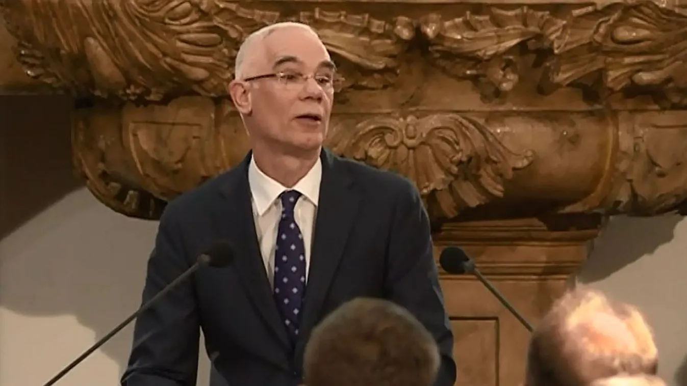 Balog: Megszűnnek a működési problémák az oktatásban