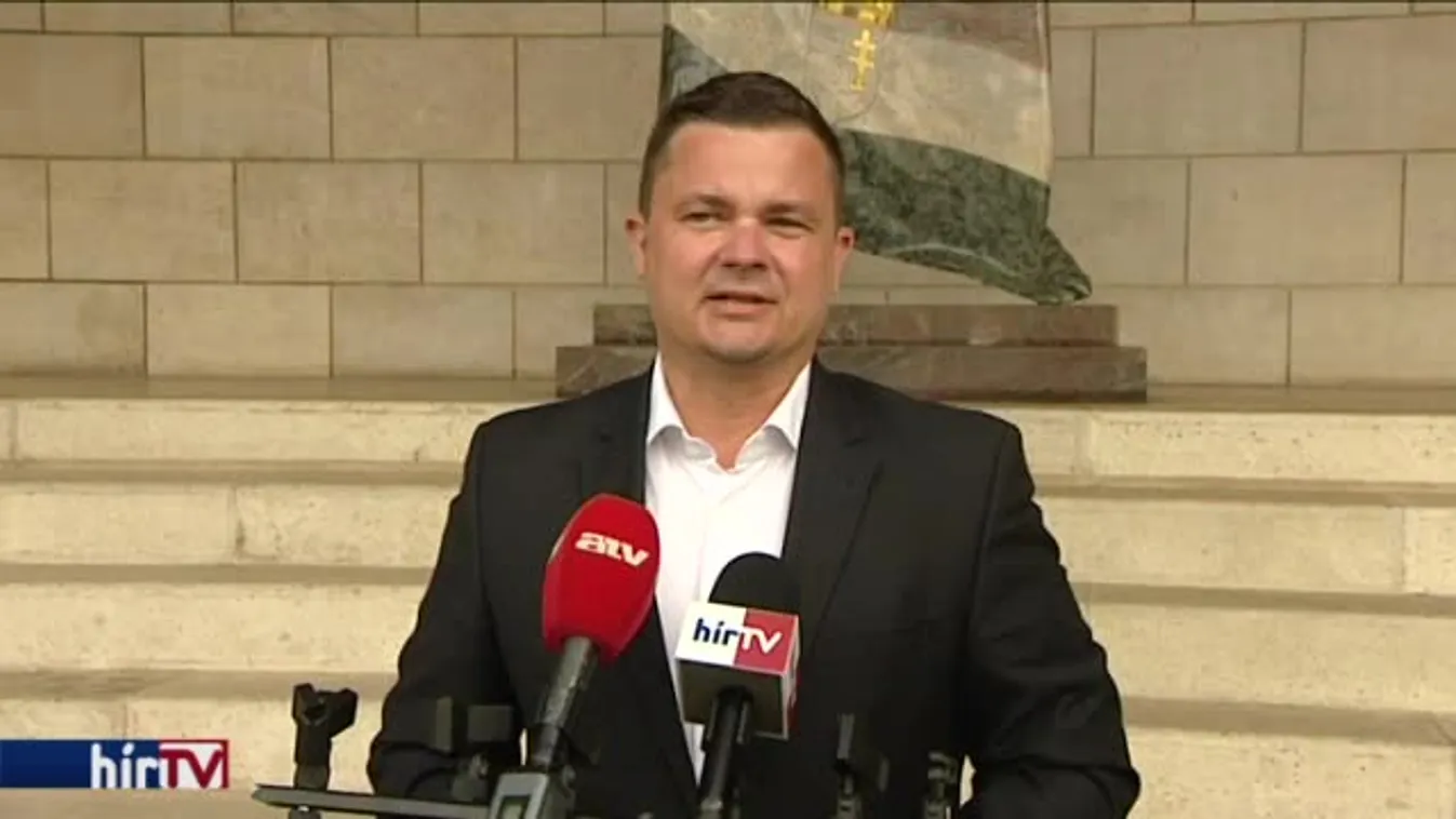 Az Együtt bírósági tárgyaláson tisztázná a Gyorskocsi utcai rendőrség megdobálását