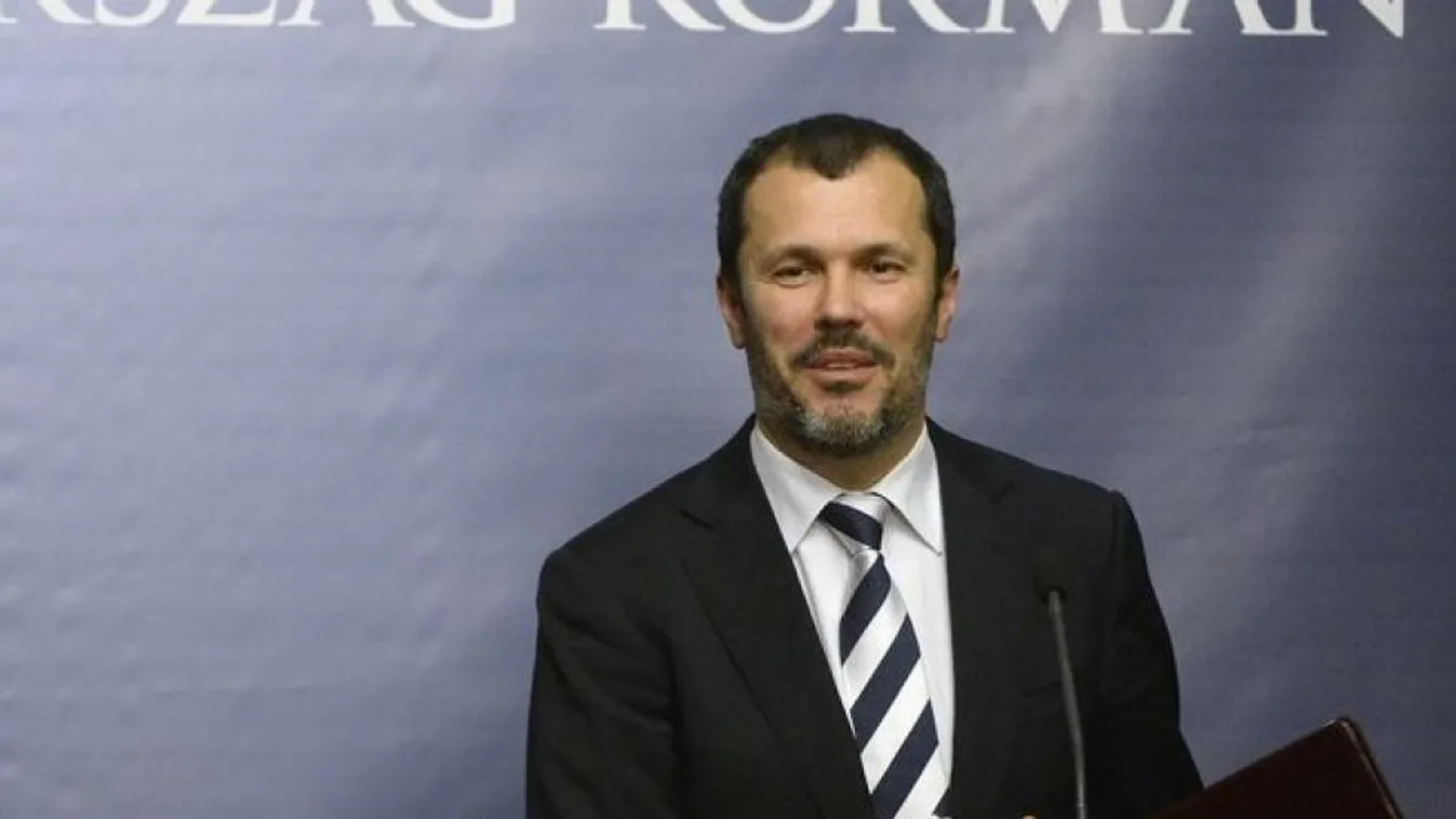 Giró-Szász András „visszavonult”