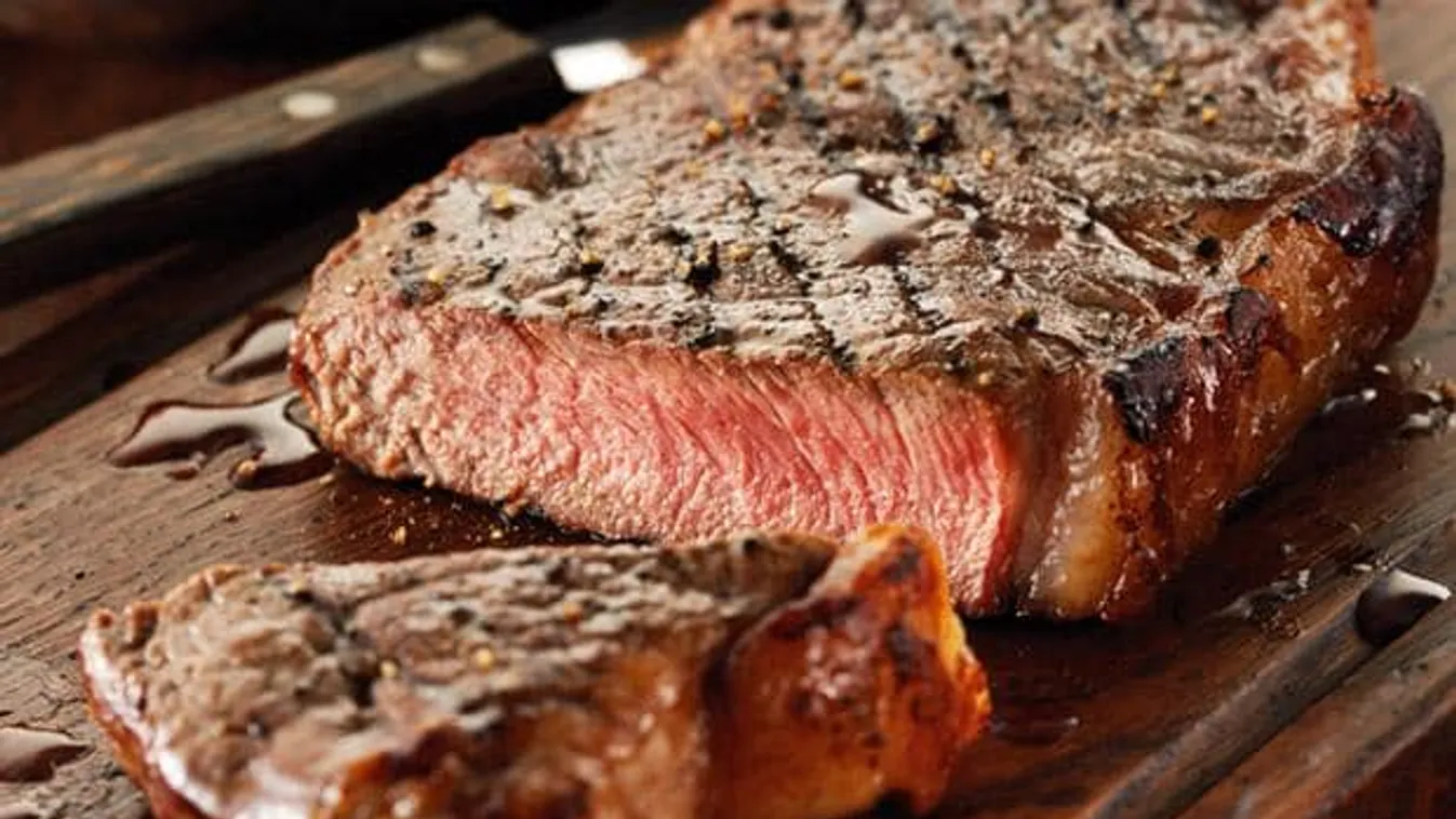 Húst evett, meghalt, a másik nézte, ő is meghalt