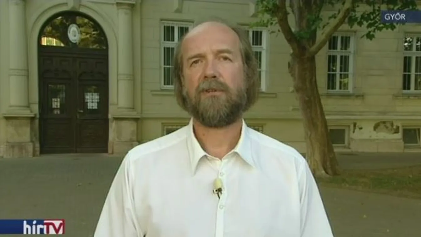 „A legnagyobb baj, hogy elégedetlenek a pedagógusok”