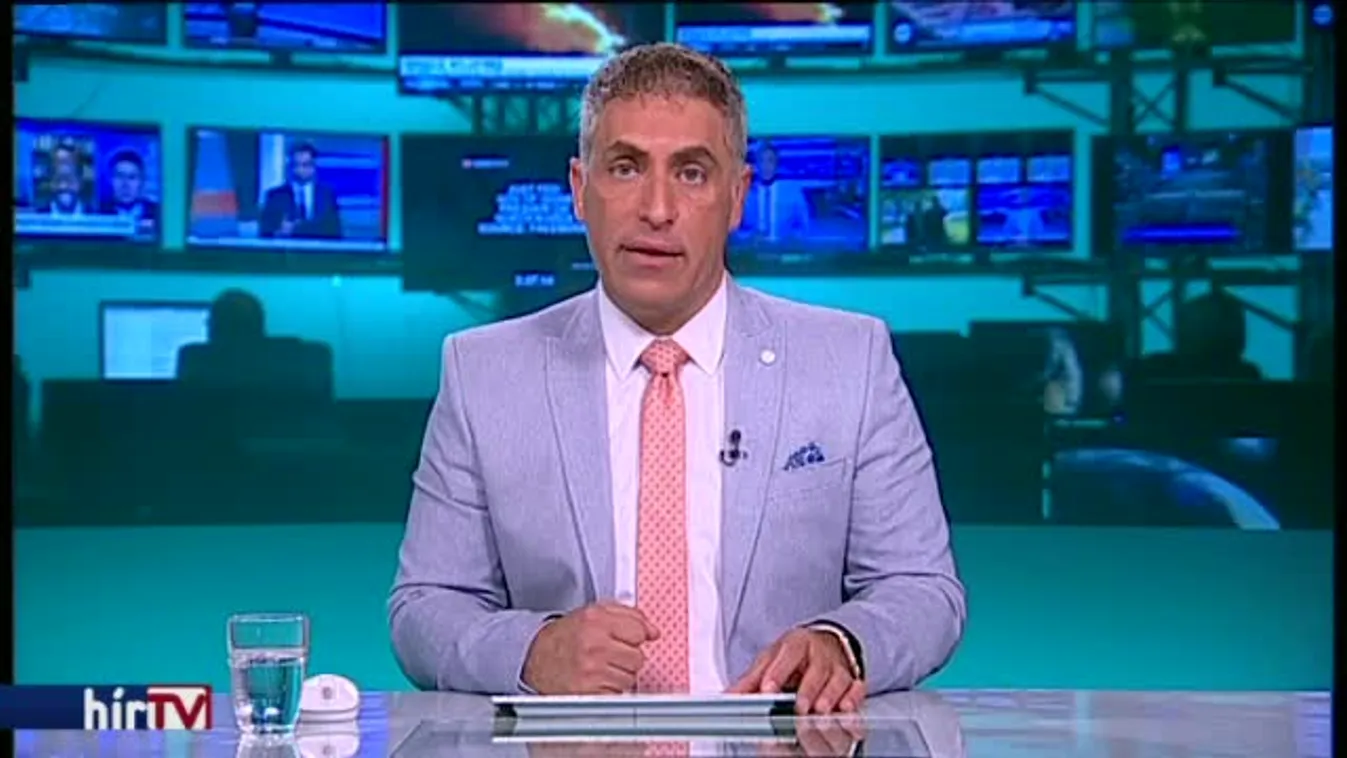 Orbán ismét menekül a sajtó elől