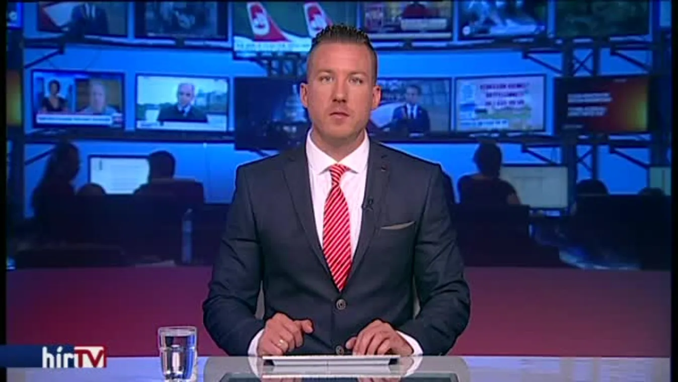 Charlottesville: Trump mindkét oldalt hibáztatja