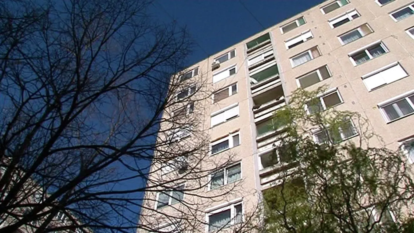 Letett a panelek visszabontásáról a kormány