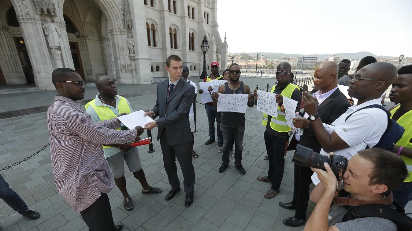 Soros nélkül is tiltakoznak civilek