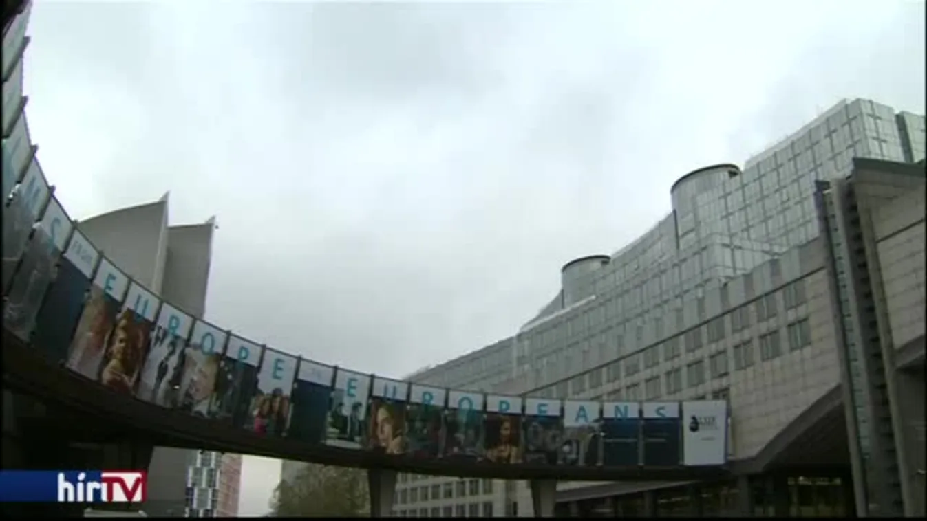 „A magyarok legalább úgy tesznek mintha együttműködnének”