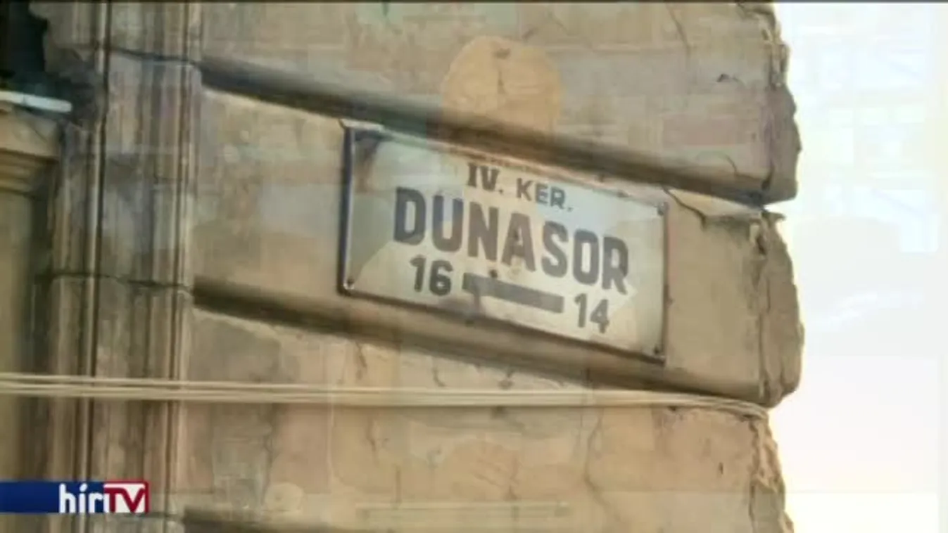 Kezénél-lábánál fogva vonszolták a rendőrök, majd meghalt