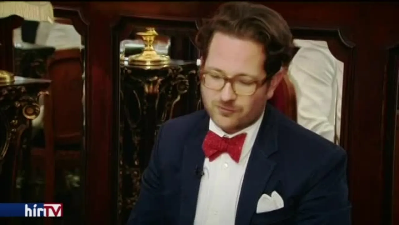 Magyarázkodik a budai Vár vendéglátós nagyura