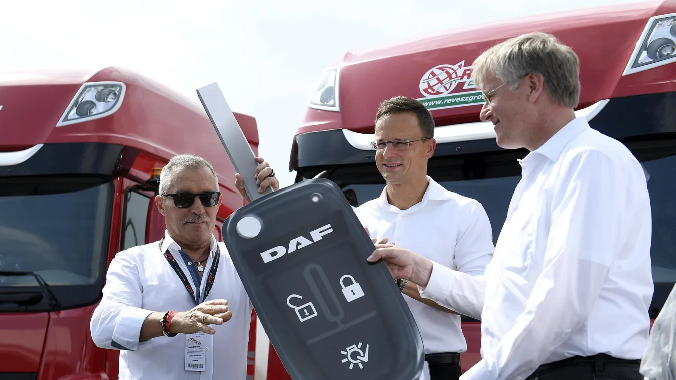 A kamion-Eb napján tett bejelentést Szijjártó Péter a hollandokról