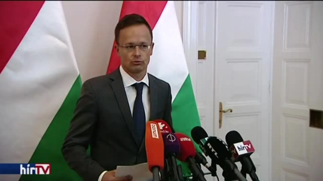 Szijjártó: Hazugság, nem igaz, hogy mindenkit sikerült integrálni