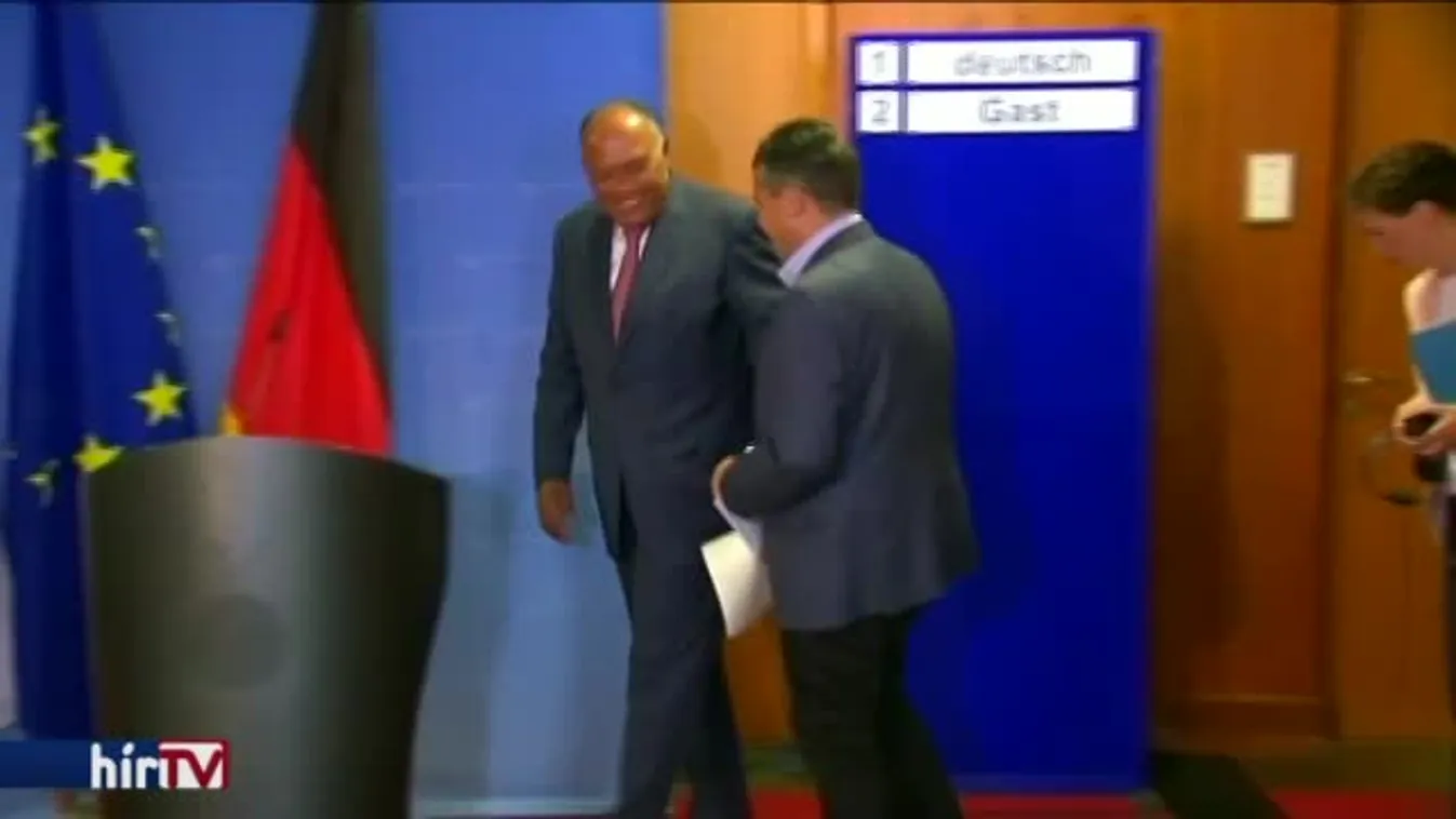 Könnyebb lesz kitoloncolni a menekülteket Németországból