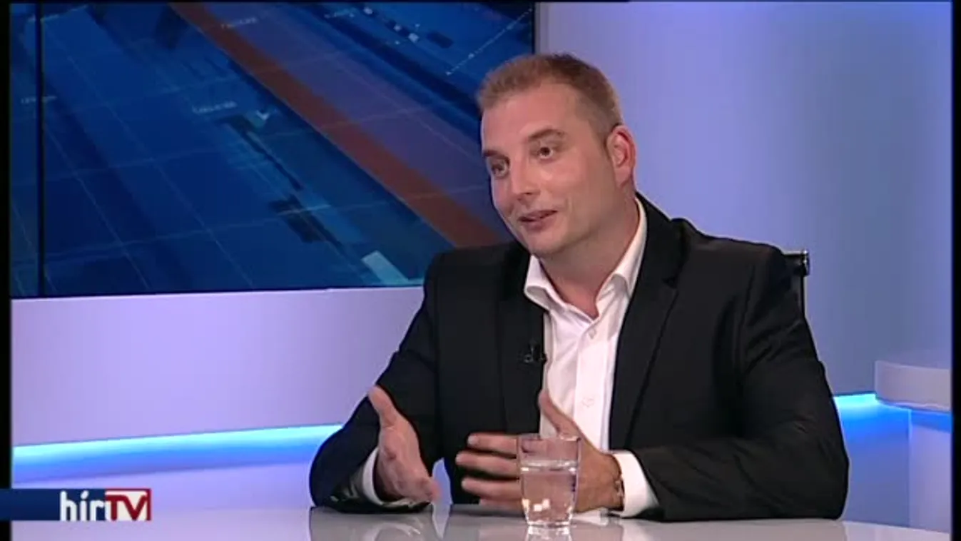 Harangozó: Facebook-üzengetéssel nem jut semmire az ellenzék