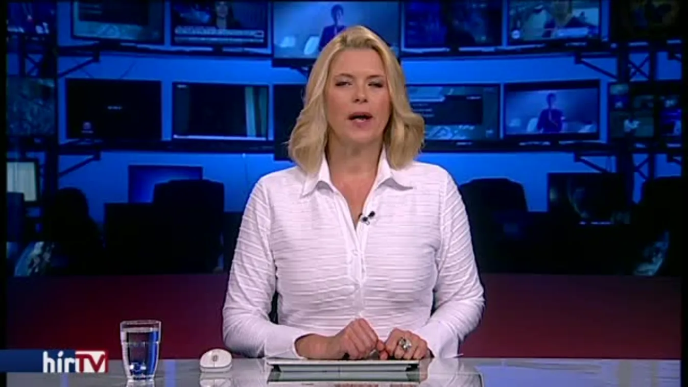 A szabad sajtóért tünetnek délután