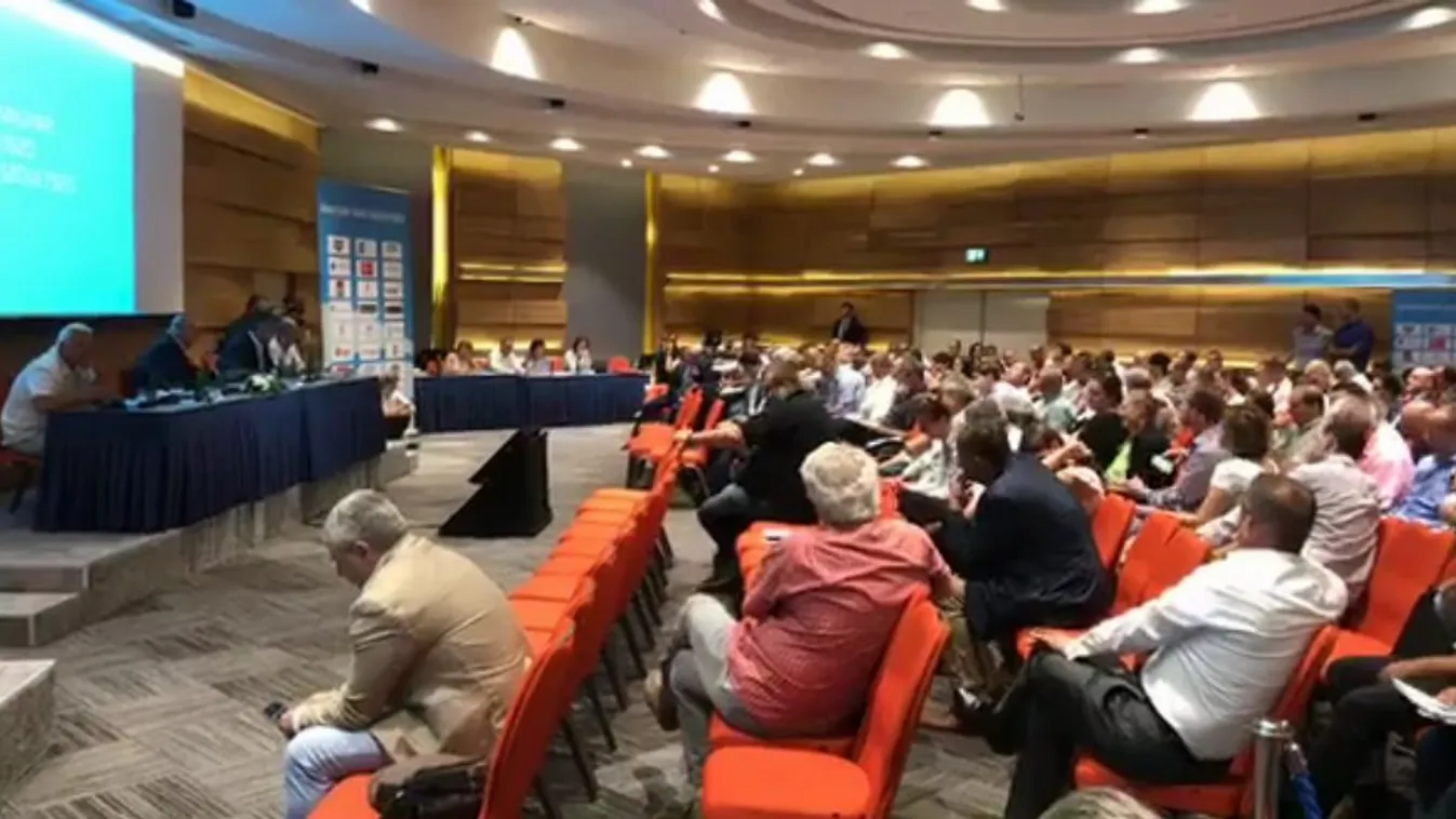 Úszószövetség: Bienerth Gusztávot megbuktatta a közgyűlés