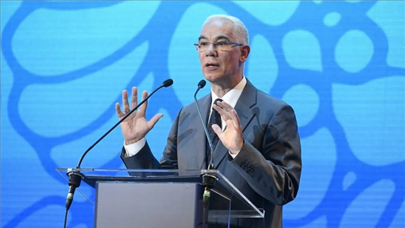 Megszólalt Balog Zoltán lombikügyben