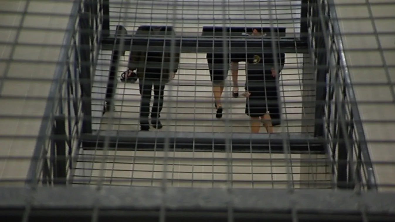 Megkezdődhet nyolc börtön építése