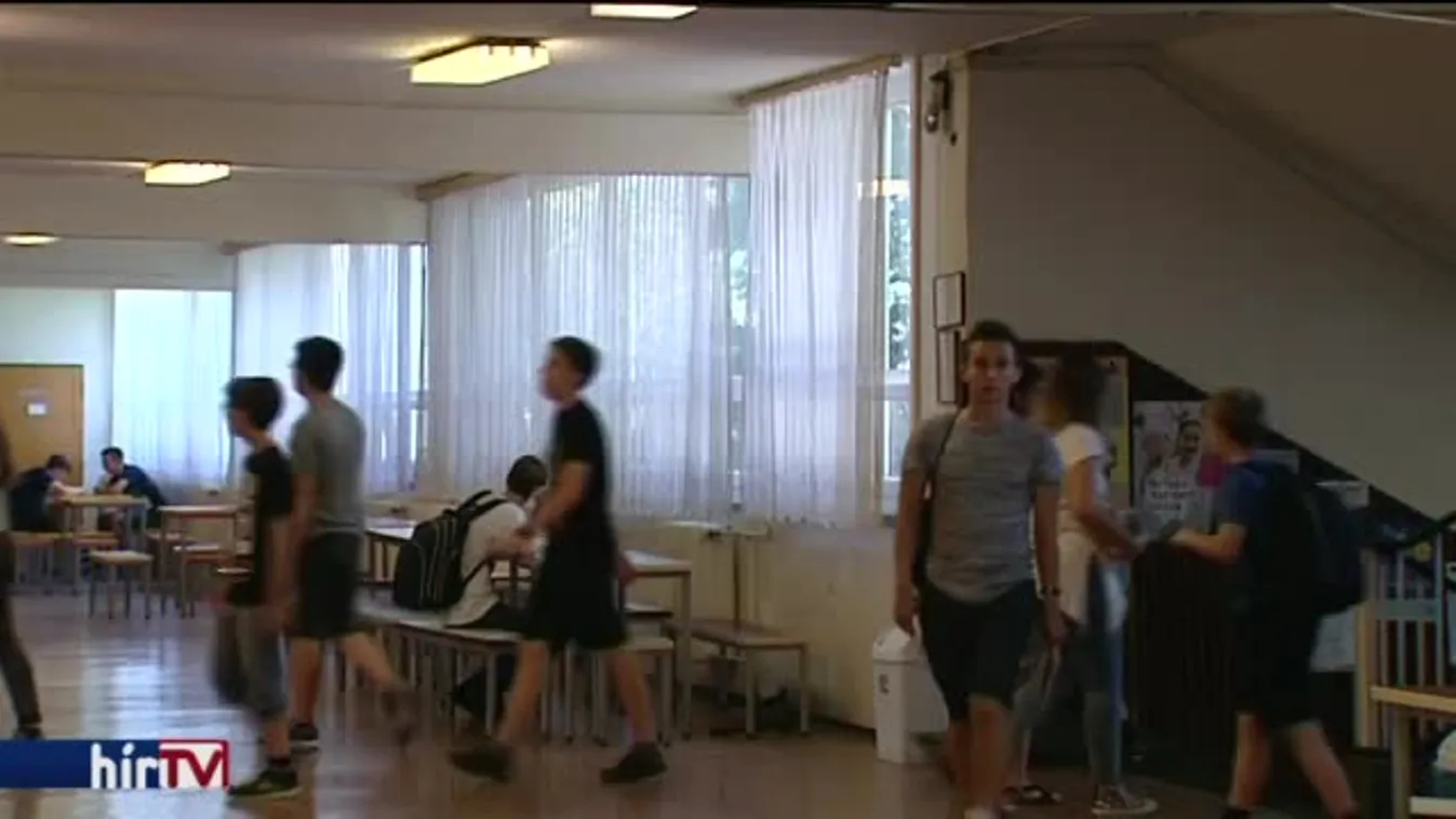 Akadozik a diákigazolványok gyártása