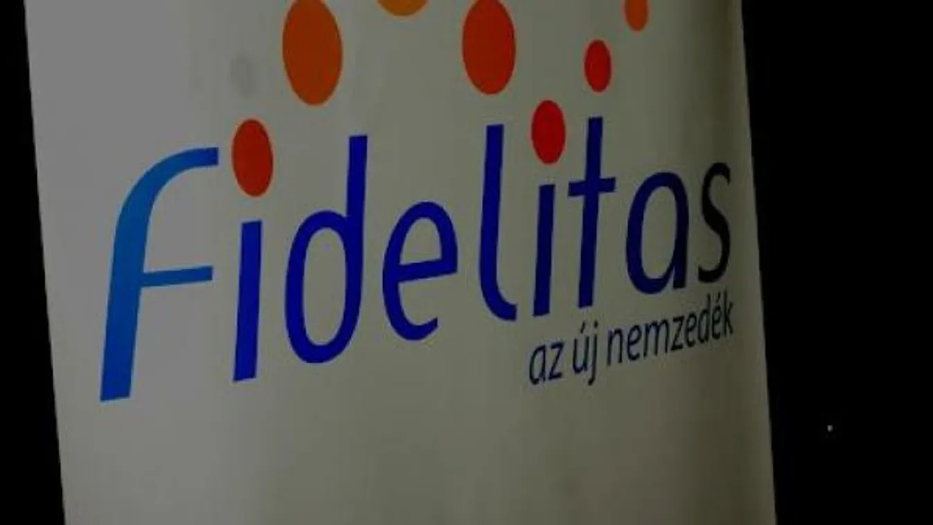 „Kis pénztárcám, gyere ide!” - így buliznak a fidelitasosok?