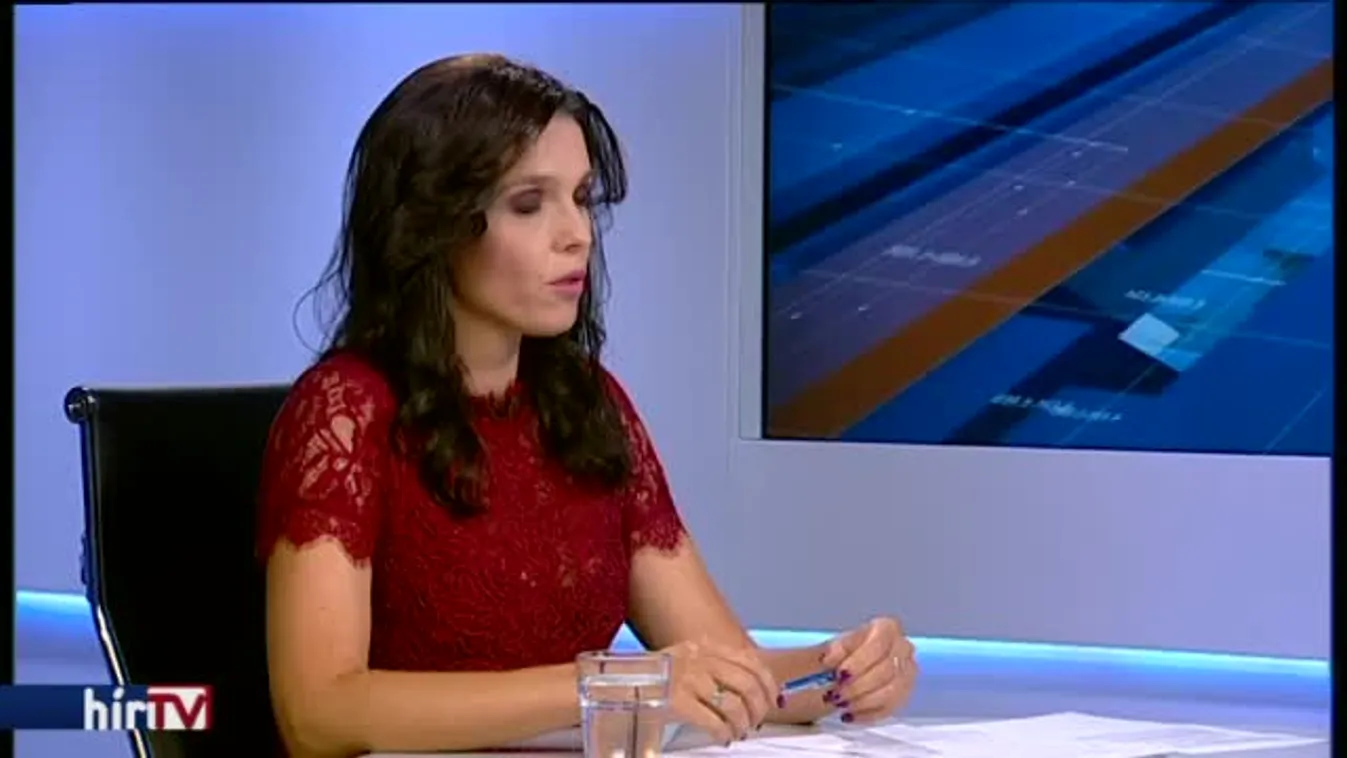 Newsroom – Aláírta