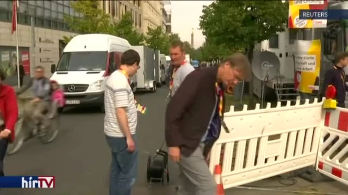 Az utolsó pillanatig kampányolnak Németországban