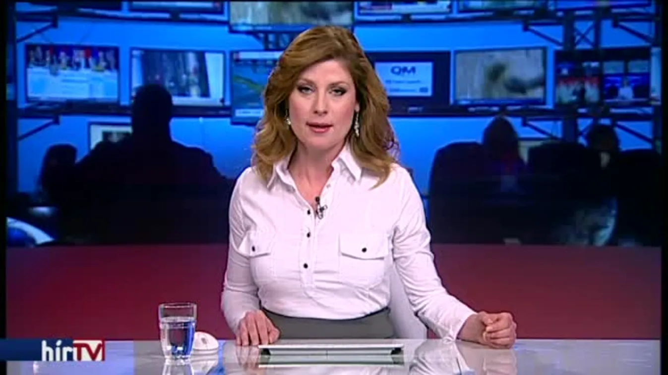 Orbán Merkelért imádkozik