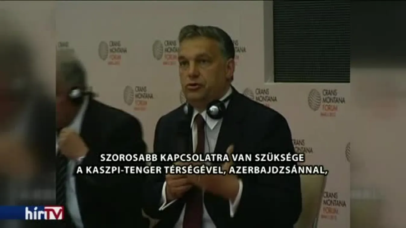 Juhász Péter baltát vitt Orbánnak