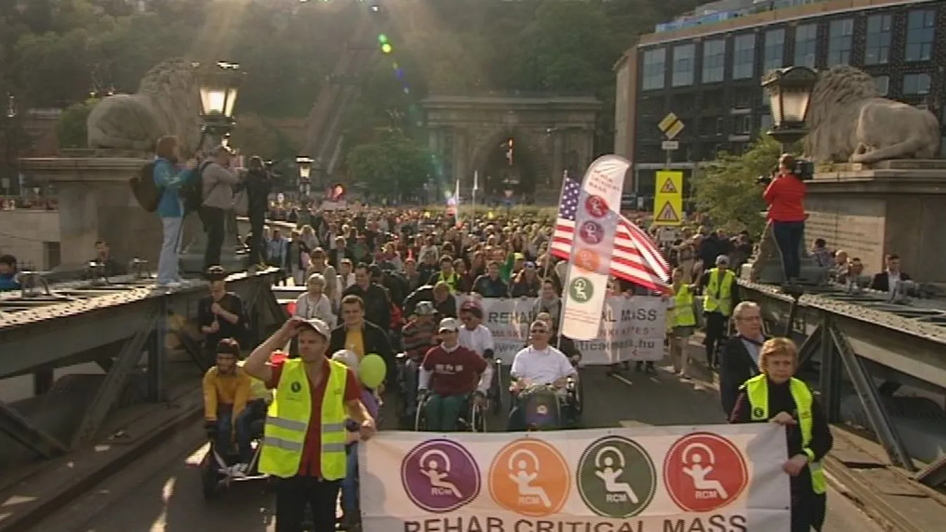 Felvonulás a fogyatékkal élőkért