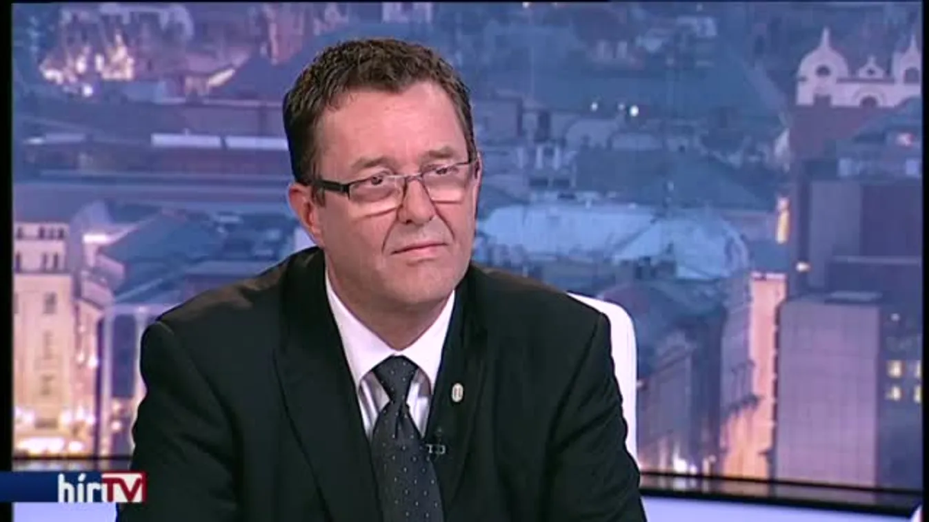 Egyenesen – Versenyben