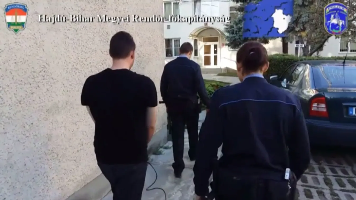 Megpróbálta rágyújtani a lakást az édesanyjára