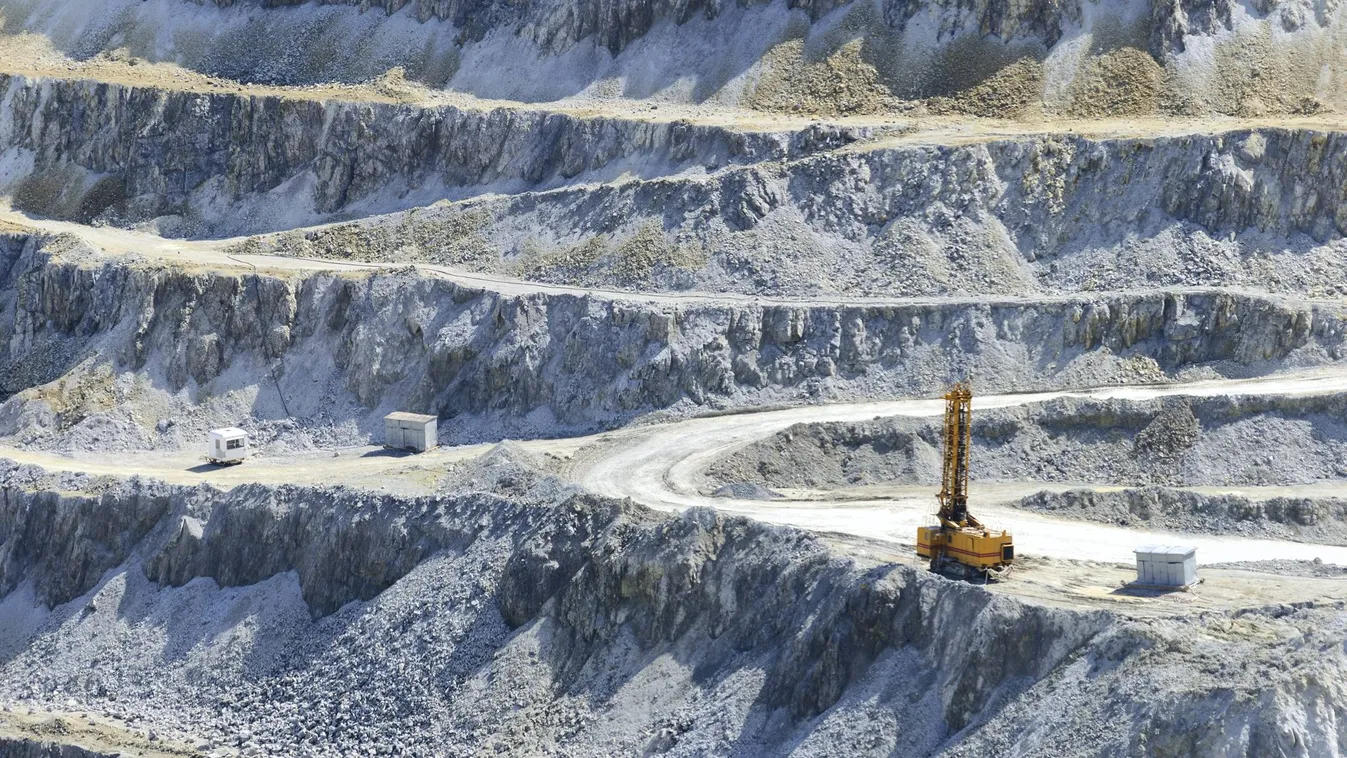 Hátraarc Verespatak ügyében?