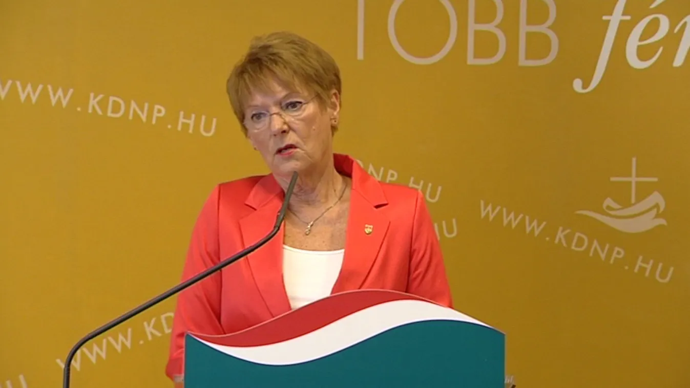 NAT: Hoffmann Rózsa helyesli, hogy nem a nyilvánosság előtt készül