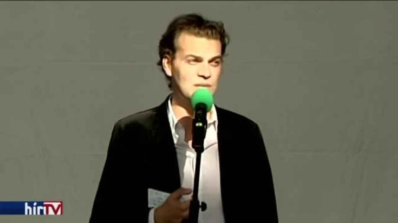 A baloldali pártok tüntetnek az ukrán oktatási törvény ellen