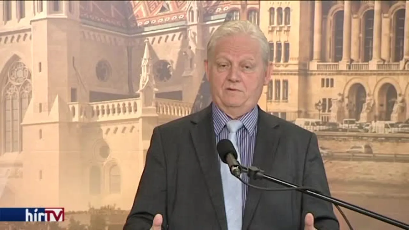 Tarlós: 30 éve kéne a római-parti védmű, meg akarom oldani a problémát