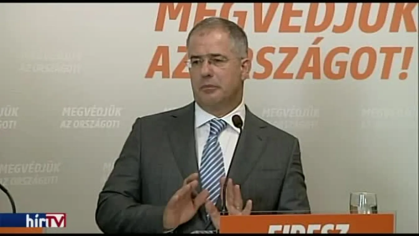 Búcsúzóul kiosztotta az Európai Bizottságot Kósa