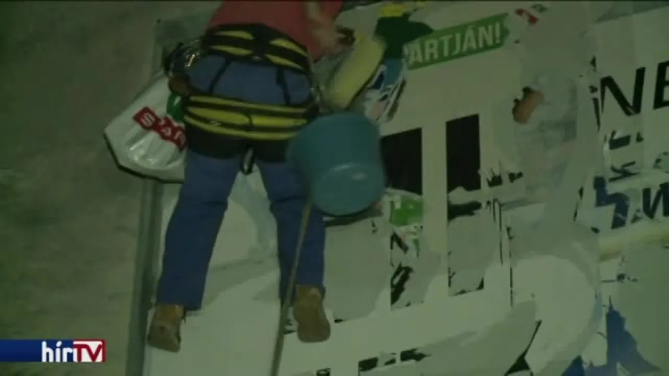 Visszakerültek a plakátok