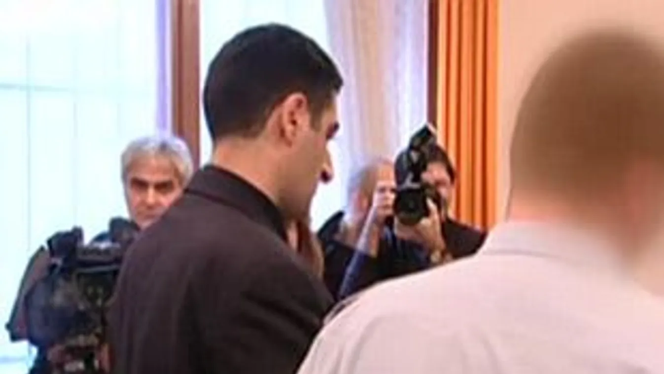 Azeri pénzmosoda – Lapzárta