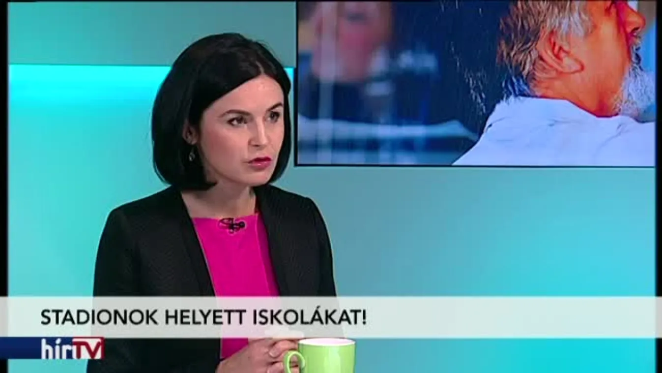 Reggeli járat - „Stadionok helyett iskolákat!”