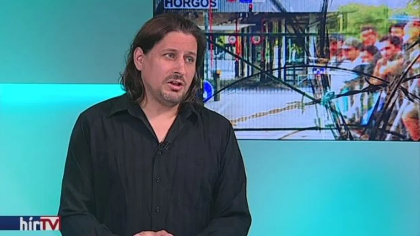 Megpróbálnak hasznosat is tenni a nyaraló migránsok