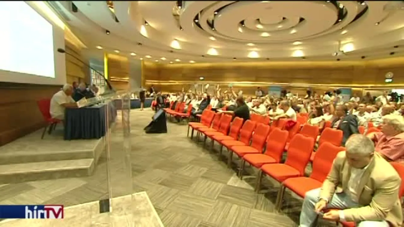 Úszószövetség: A tisztújítás előtt többen visszaléptek