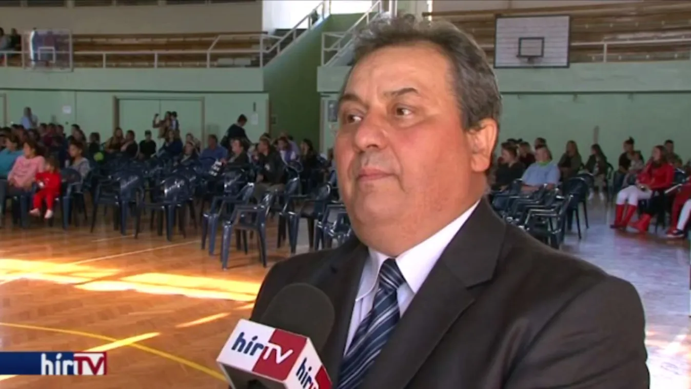 „A cigányság ma háttérbe szorult a migránsok miatt”