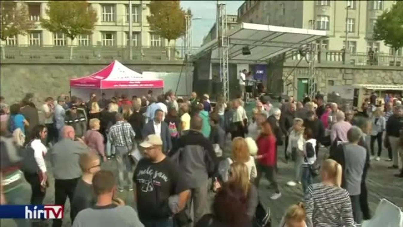 Üzletember lehet a csehek kormányfője