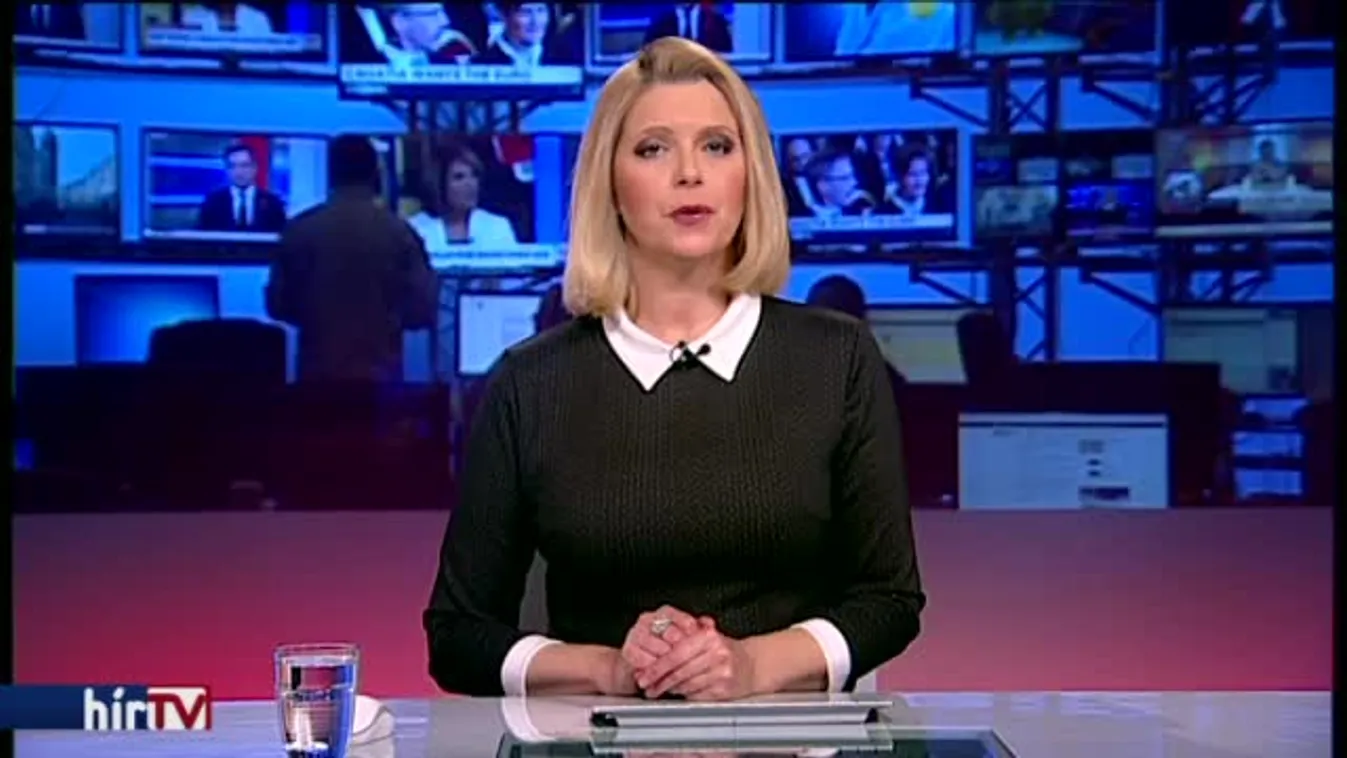 Kilenc embert darabolt fel