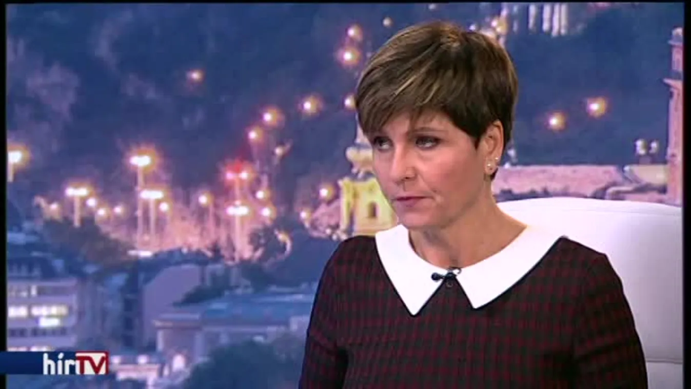 Egyenesen - Hasonlóság?