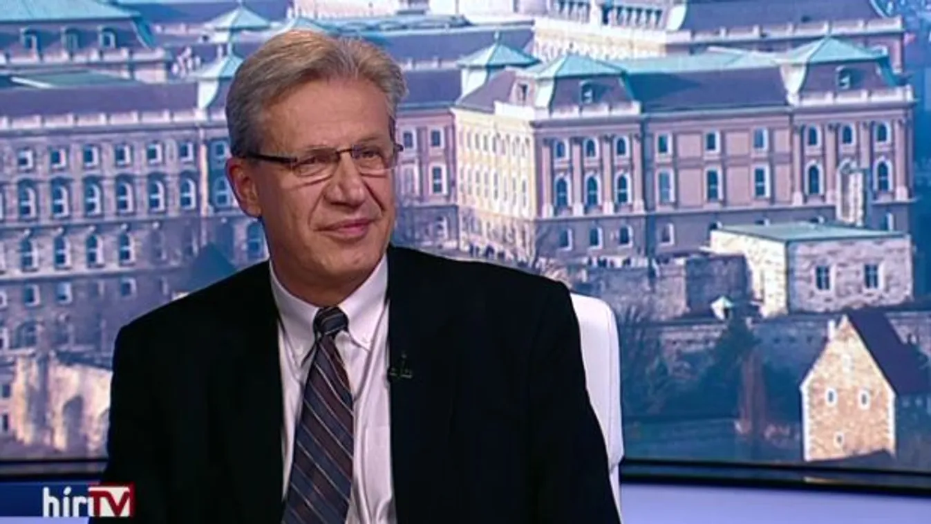 „Öngólt lőtt a kormány”