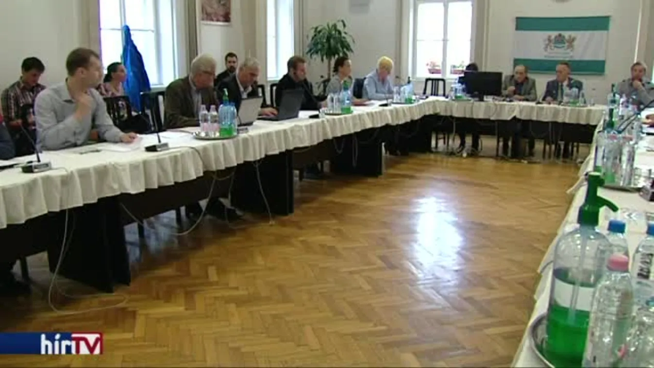 Oknyomozó munkájuk miatt kizárták az ellenzéki képviselőket