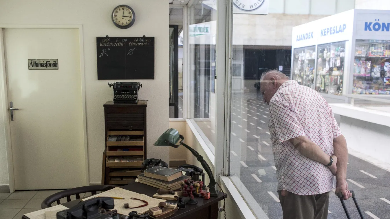 Egy vasútfanatikus a fejébe vette, hogy megőrzi és bemutatja a MÁV múltját