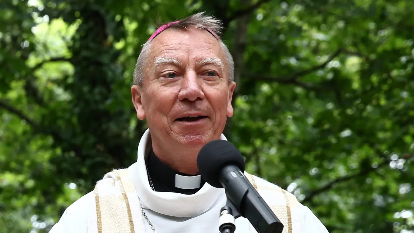 Beer: A keresztényekre is lehet mondani, hogy terroristák